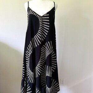 Manaola Pualahilahi dress